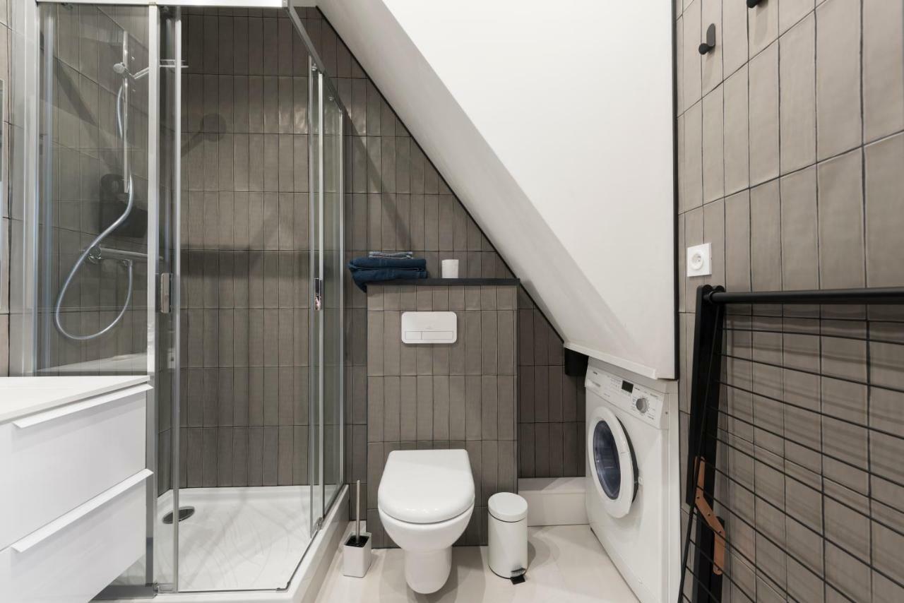 F2 chambre en duplex  Saint-Raphaël Extérieur photo